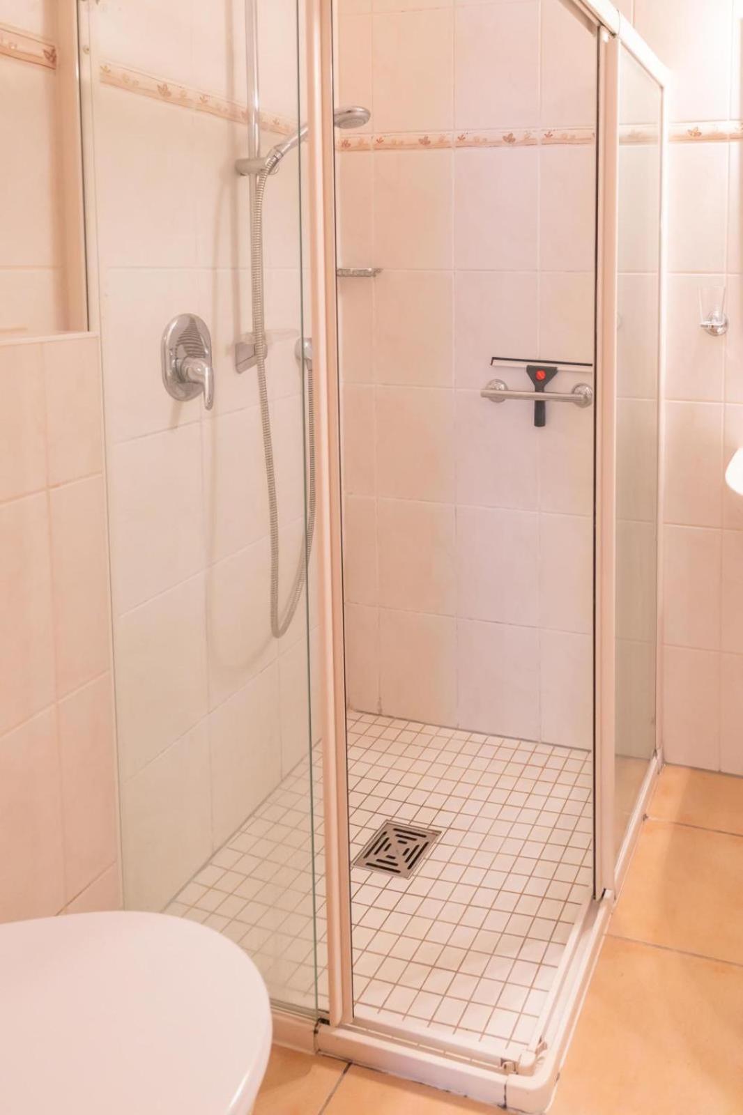 Ferienwohnung 4 Am Petersberg Neef المظهر الخارجي الصورة